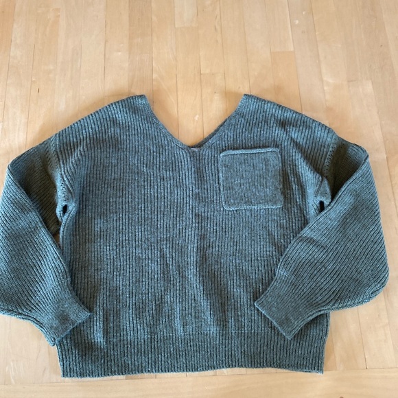 Sweaters - Magnolia Green Sweater